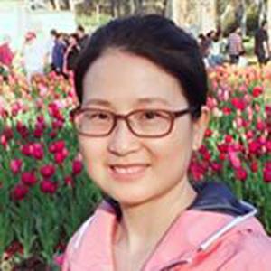 Portrait of Dr Helen Xu