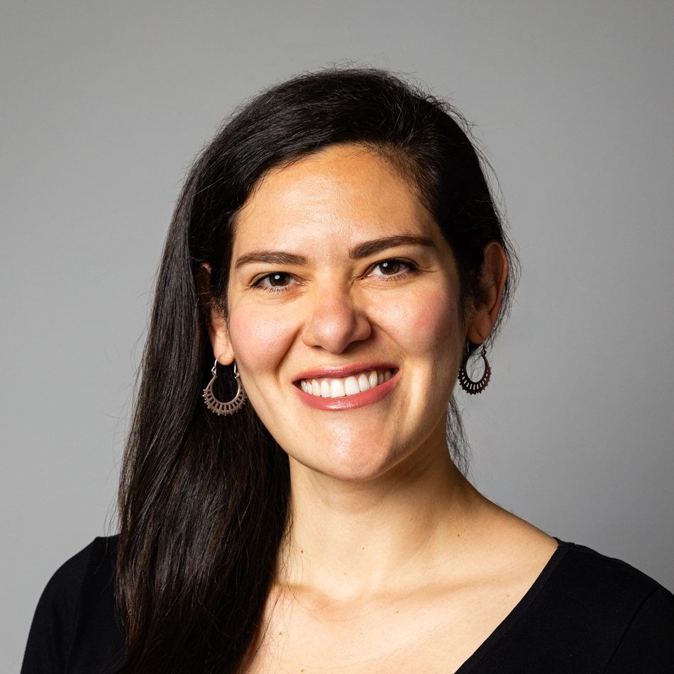 Headshot of Diana Gonzelez.