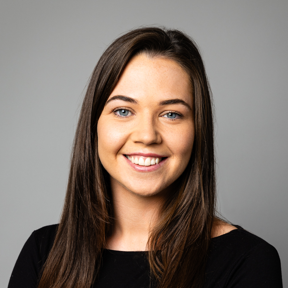 Headshot of Leanne Casey.