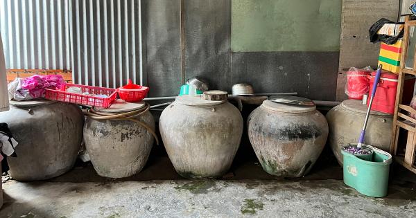 water pots 