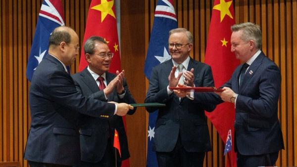 Li Qiang and Anthony Albanese signed agreements