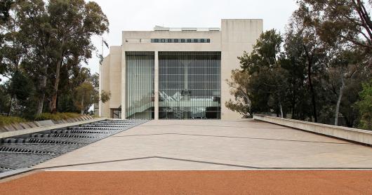 Stock image of the facade of the High Court of Australia