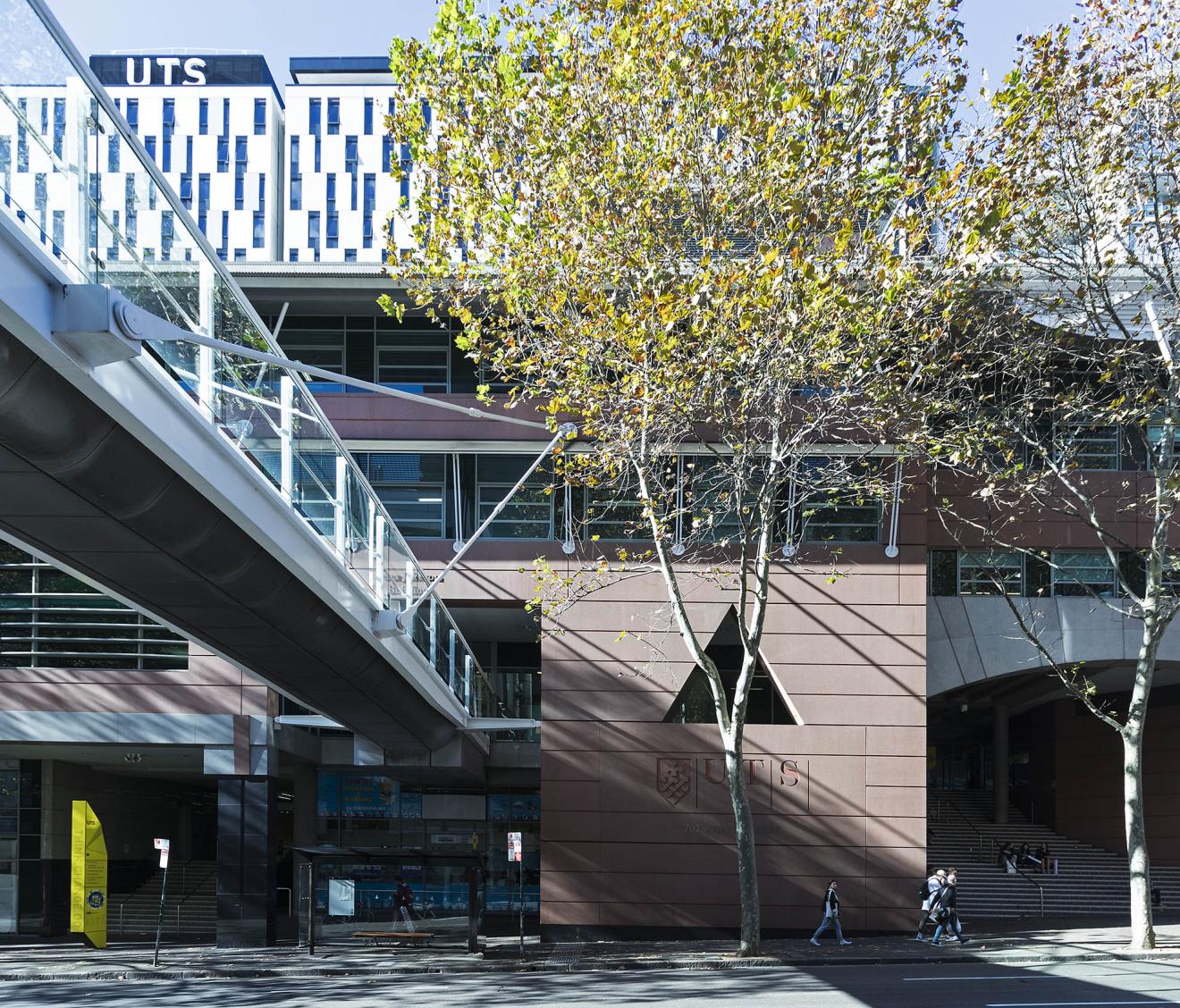 Harris St footbridge and Building 6